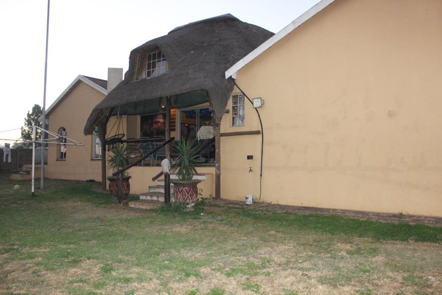 4 Bedroom Property for Sale in Deneysville Free State